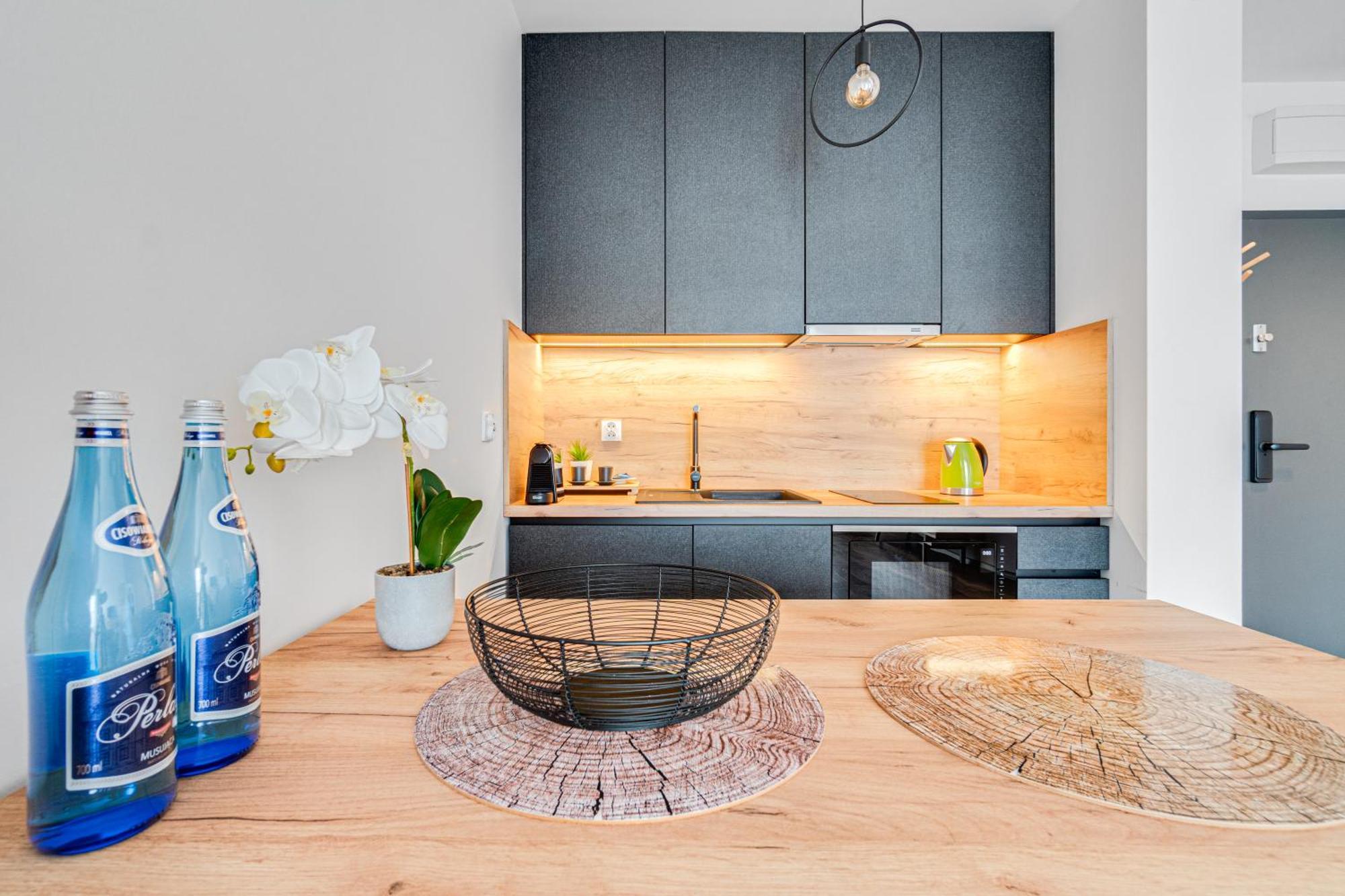 Prime Time Apartament - 24H Check -In - Parking W Cenie Wrocław Eksteriør bilde